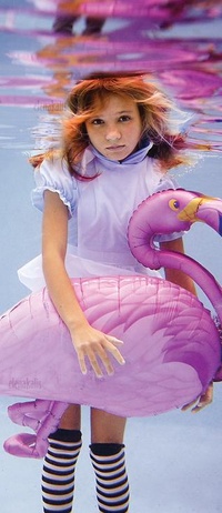 99px.ru аватар девочка с фламинго под водой