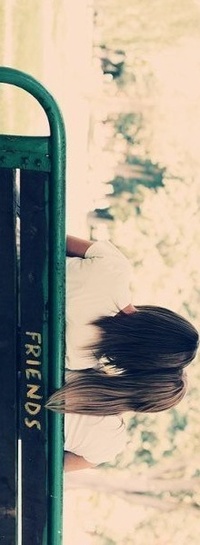 Аватар вконтакте пара на лавочке friends