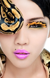 99px.ru аватар Гламурная девушка со змеей