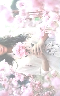 99px.ru аватар Девушка среди цветов