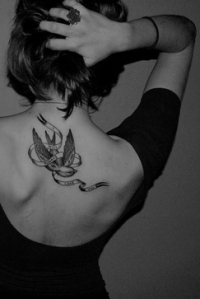 Татуировка на шее ─ оригинальный способ проявления индивидуальности