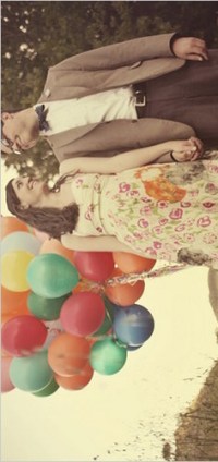 99px.ru аватар Парень и девушка с воздушными шарами на природе