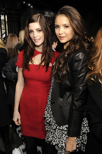 Аватар вконтакте Актрисы Эшли Грин \ Ashley Greene и Нина Добрев \ Nina Dobrev