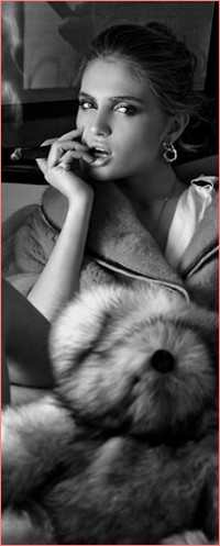 99px.ru аватар Девушка с сигарой и мохнатым медвежонком