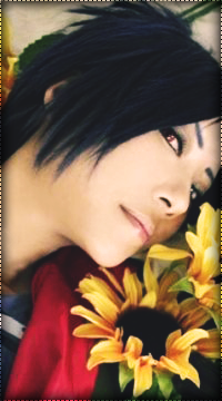 Аватар вконтакте Cosplay Rokudo Mukuro / Косплей Рокудо Мукуро из аниме Репетитор-киллер Реборн! / Katekyo Hitman Reborn! с подсолнухами