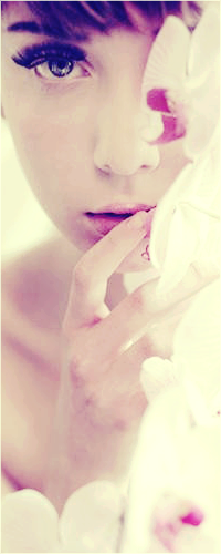 Аватар вконтакте Девушка и орхидеи