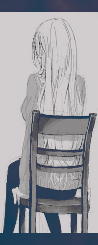 99px.ru аватар Девушка с длинными светлыми волосами сидит на стуле к нам спиной