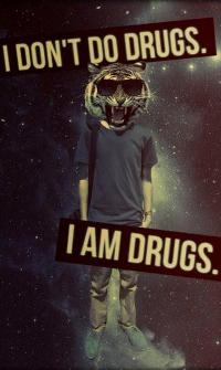 99px.ru аватар Парень с головой тигра в солнцезащитных очках (I dont do drugs I am drugs / Я не употребляю наркотики, я - наркотики)