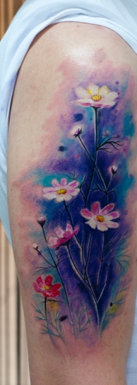 99px.ru аватар Тату в виде цветов на руке, by tattoozone