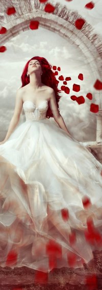 99px.ru аватар Девушка в белом платье в окружении лепестков роз, by Ennya7