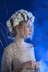 Аватар вконтакте Девушка в венке
