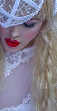 Аватар вконтакте Девушка с красными губами, ву Agnieszka Lorek