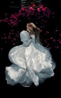 Аватар вконтакте Девушка под водой, by Elena Kalis