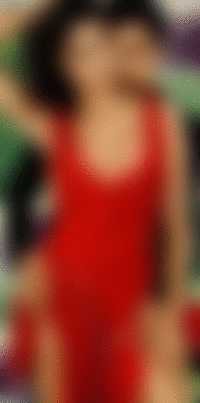 99px.ru аватар Мужчина обнимает сзади девушку в красном платье