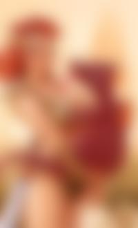 99px.ru аватар Девушка-воин держит маленького дракончика, вылупившегося из яйца
