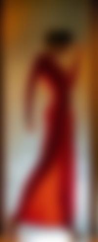 99px.ru аватар Девушка в длинном красном платье
