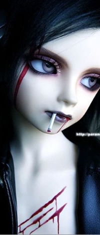 99px.ru аватар Девушка кукла с голубыми глазами и порезом на груди и с сигаретой и кровью