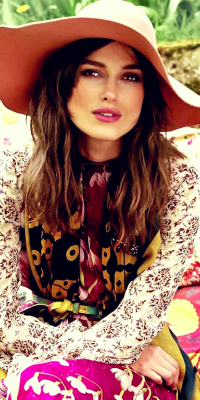 Аватар вконтакте Британская актриса Кира Найтли / Keira Knightley в шляпе с широкими полями
