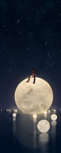 99px.ru аватар Парень в руках у которого маленькая луна, сидит на большой луне, находящейся в окружении маленьких лун