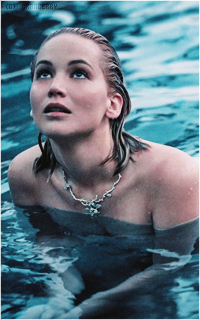 99px.ru аватар Американская актриса кино и телевидения Дженнифер Лоуренс / Jennifer Lawrence в воде