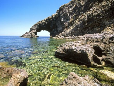Обои на рабочий стол Arco del'Elefante, Pantelleria Island, Sicily, Italy