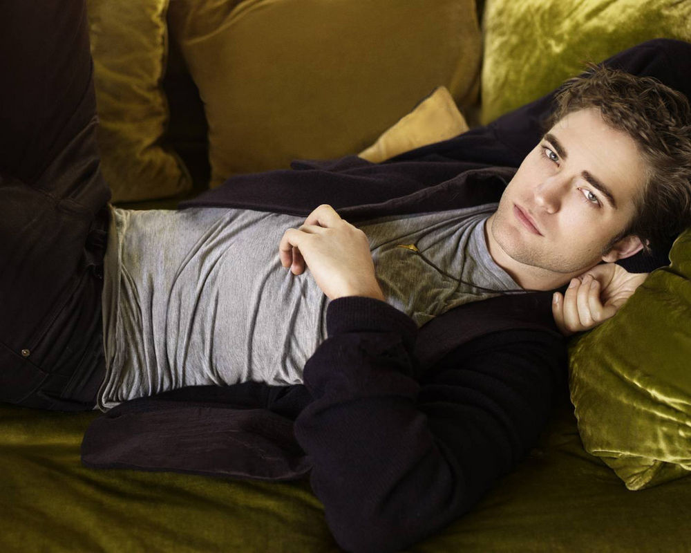 Обои для рабочего стола Роберт Пэттинсон (Robert Pattinson)