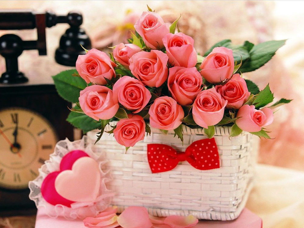 Обои для рабочего стола Цветы в корзинке