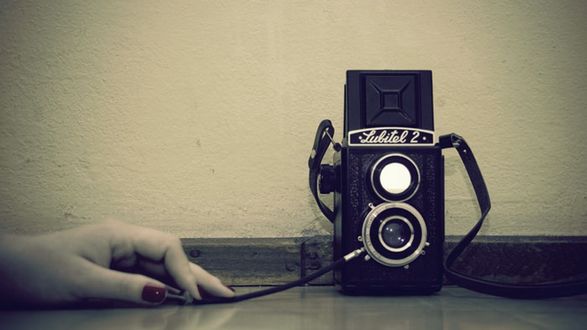 Обои на рабочий стол Старинный советский фотоаппарат *Lubitel 2*