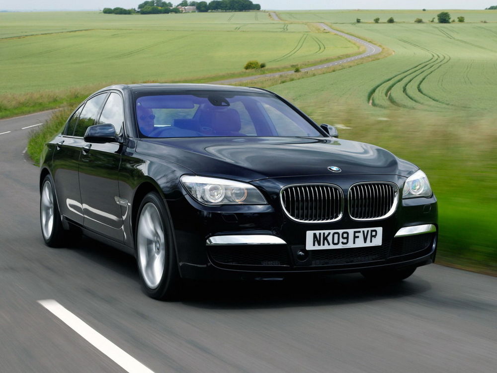 Обои для рабочего стола BMW 740d M Sports Package