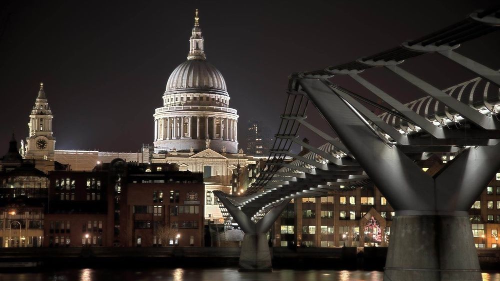 Обои для рабочего стола Мост  Millennium Bridge - St. Paul's - Марк Пинтер