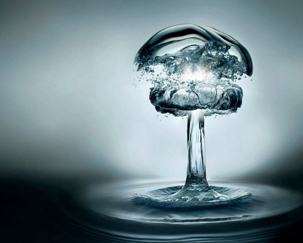 Обои для рабочего стола Водяной взрыв