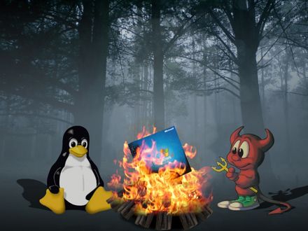 Обои на рабочий стол Пингвиненок и чертенок сжигают на костре пакет с Windows Microsoft