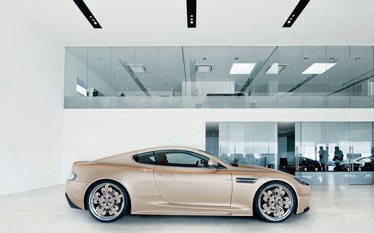 Обои на рабочий стол Aston Martin DBS
