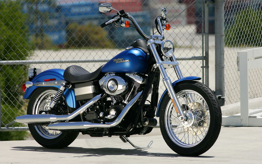 Обои для рабочего стола Harley-Davidson FXD