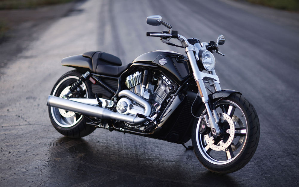 Обои для рабочего стола Harley-Davidson V-Rod Muscle