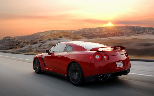 Обои на рабочий стол Красный Nissan GT-R