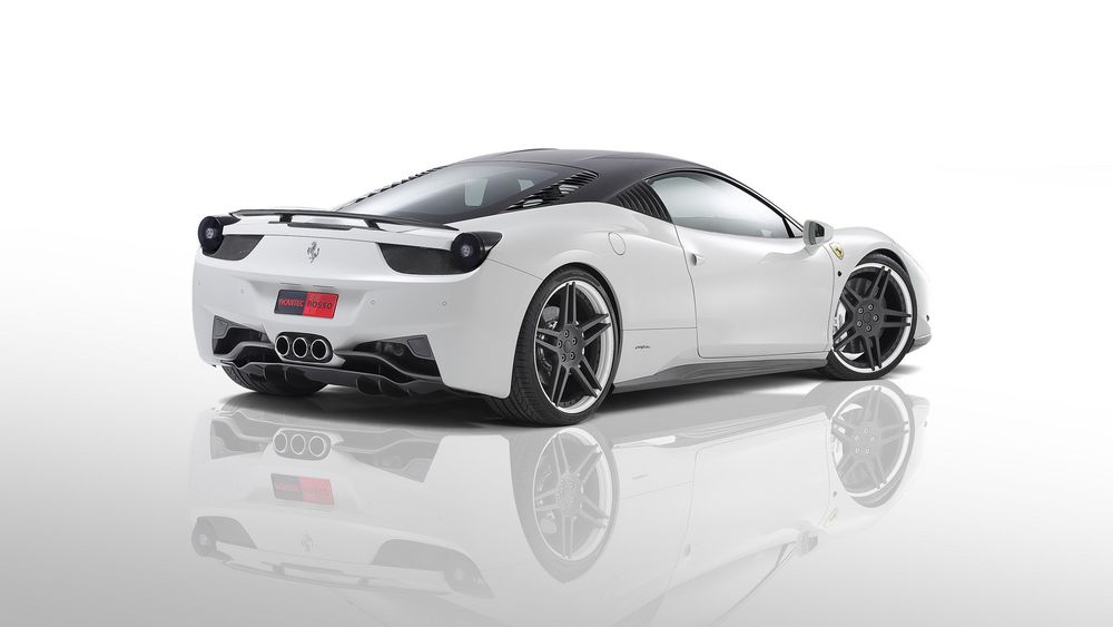 Обои для рабочего стола Ferrari coupe в чёрно-белом цвете (Novitec rosso)