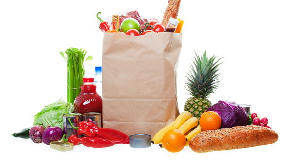 Обои на рабочий стол Продукты (ананас, бананы, хлеб, впельсины, консервы, помидоры в бумажном пакете, перец, лук)