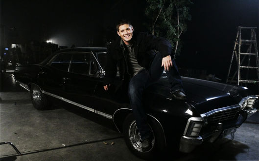 Обои на рабочий стол Дженсен Эклс (Jensen Ackles)