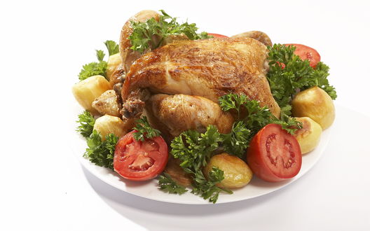 Обои на рабочий стол Курица с овощами и картофелем