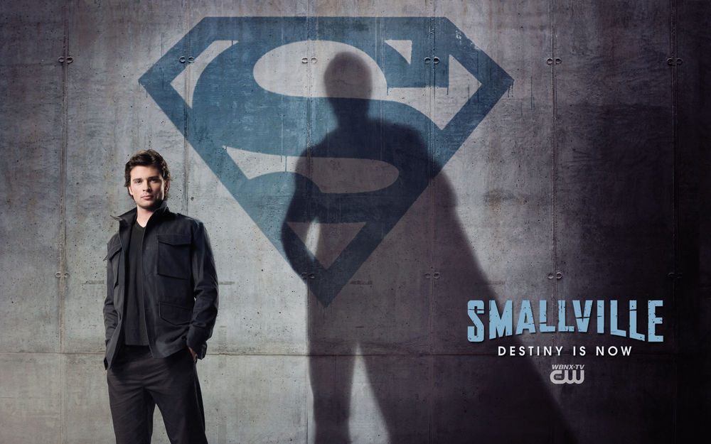 Обои для рабочего стола Том Уэллинг в роли супергероя в сериале 'Тайны Cмолвиля' / 'Smallville destiny is now'