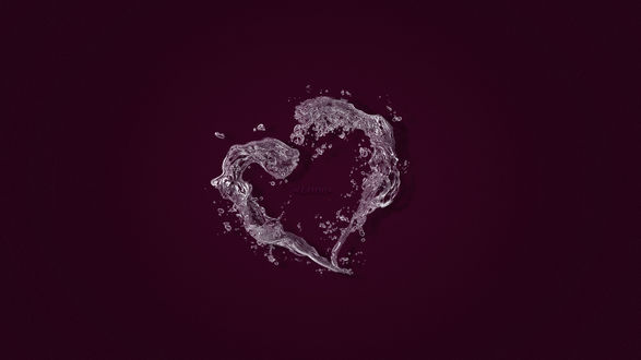 Обои на рабочий стол Сердечко из всплесков воды ('Love')