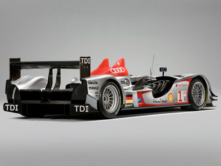 Обои на рабочий стол Audi R15 TDI