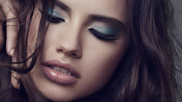 Обои на рабочий стол Adriana Lima / Адриана Лима