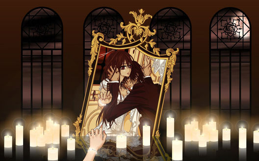 Обои на рабочий стол Юки и Канаме из аниме 'Vampire Knight / Рыцарь вампир' отражаются в золотом зеркале среди свечей