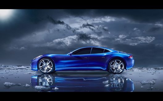 Обои на рабочий стол Fisker_Karma, вокруг лёд и лужи