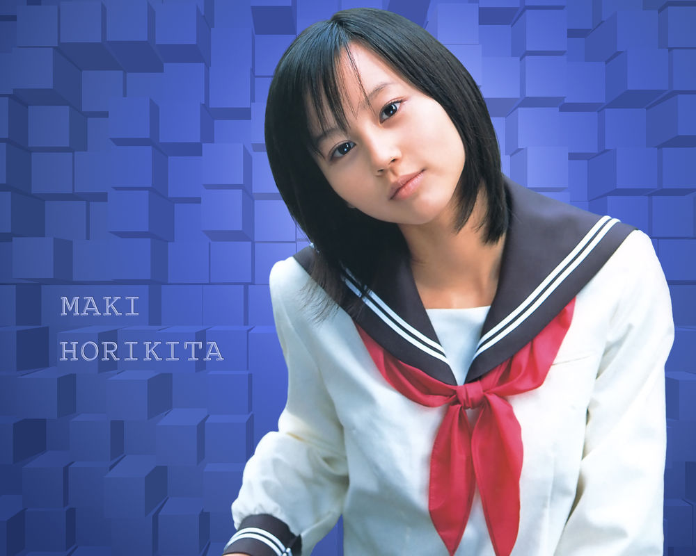 Обои для рабочего стола Хорикита Маки / Horikita Maki в школьной форме