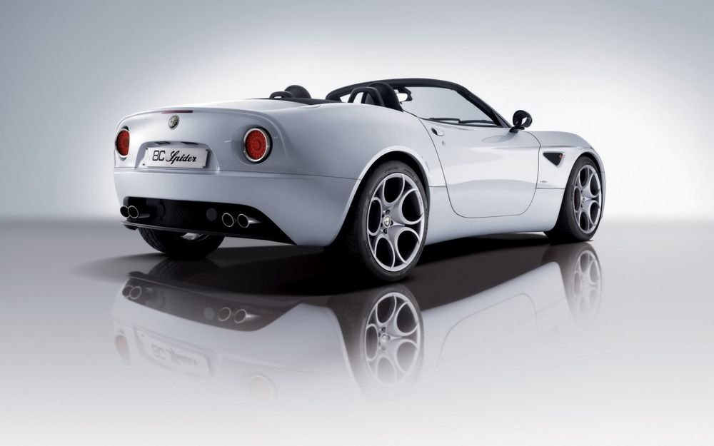 Обои для рабочего стола Alfa Romeo 8C Spider