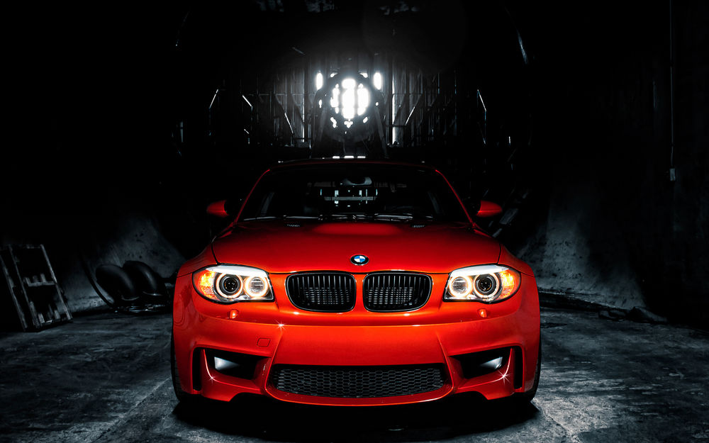 Обои для рабочего стола Красный BMW