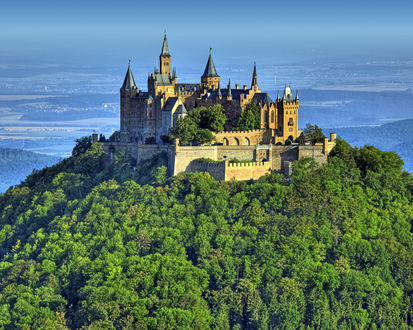Обои на рабочий стол Замок на вершине в Германии, Гогенцоллерн / Hohenzollern In Germany